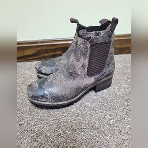 Ankle boots